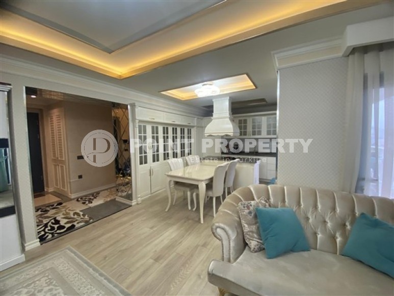 Просторная двухуровневая квартира 4+1, общей площадью 180 м2, в роскошной резиденции в центре Аланьи-id-5094-фото-2