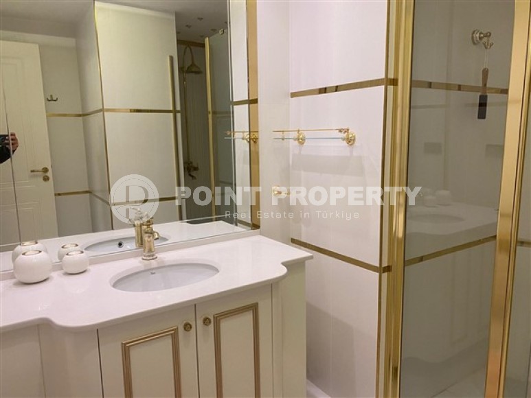 Просторная двухуровневая квартира 4+1, общей площадью 180 м2, в роскошной резиденции в центре Аланьи-id-5094-фото-9