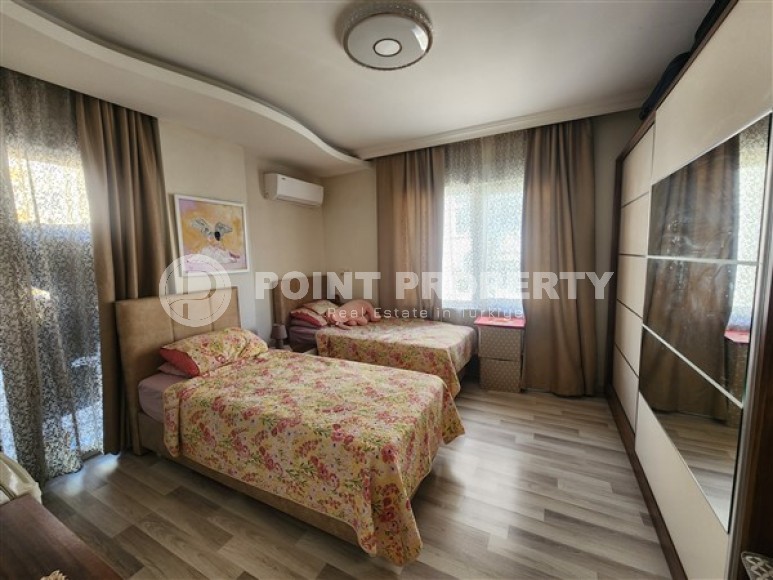 Apartment with two bedrooms and two view balconies, near the sea, in the area of Alanya - Mahmutlar-id-5095-photo-4