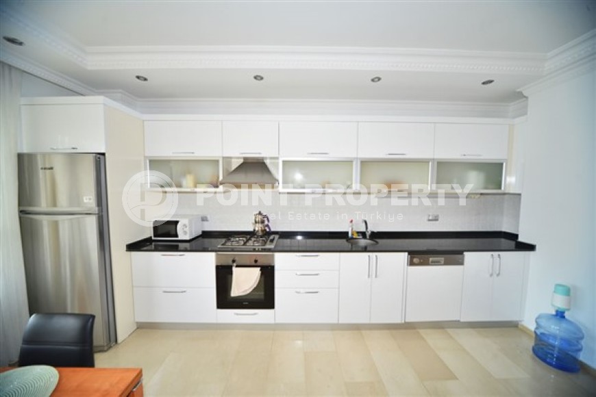 Прекрасные двухуровневые апартаменты с двумя спальными комнатами и видовой террасой, в районе нижняя Оба-id-5099-фото-3