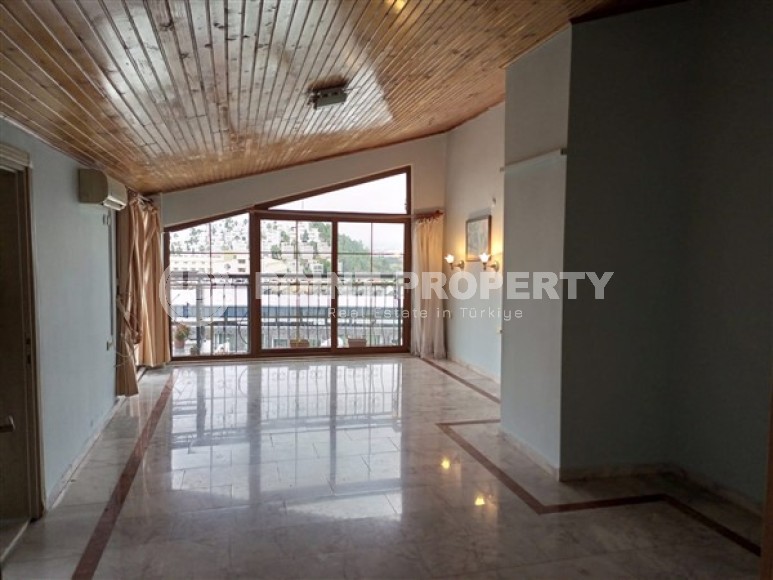 Beautiful two-level apartment with two terraces overlooking the Mediterranean Sea, in a residential complex with a beautiful garden, in the Konakli area-id-5112-photo-8