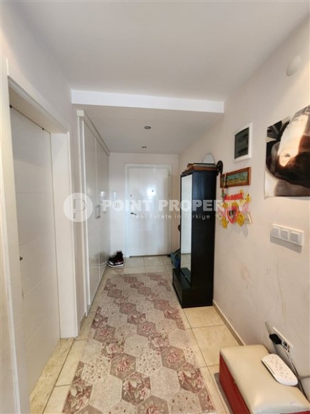 Large furnished apartment 1+1, with a total area of 90 m2, 200 meters from the sea in the center of Mahmutlar-id-5114-photo-4