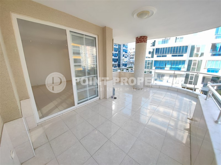 Spacious three-room apartment, 120m², in the western part of Mahmutlar 300m from the Mediterranean Sea-id-1412-photo-5