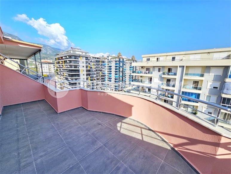 Stylish two-level apartment 4+1 with designer renovation 250 meters from the beach-id-5120-photo-16