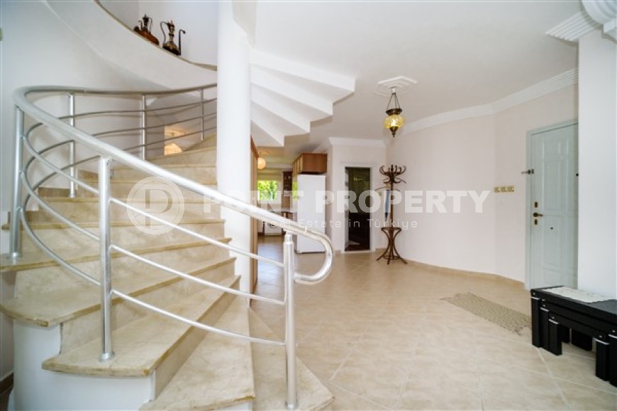 Панорамный дуплекс с роскошным видом на море и крепость Аланьи с элитном районе Бекташ-id-5135-фото-12