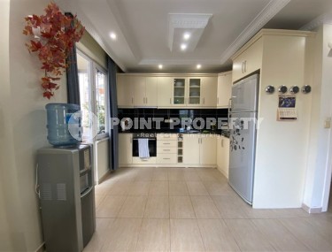 Светлая меблированная квартира 2+1, на 1-м этаже в доме с бассейном и садом.-id-5137-фото-2