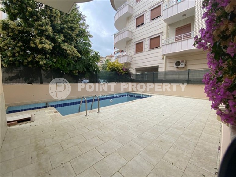 Светлая меблированная квартира 2+1, на 1-м этаже в доме с бассейном и садом.-id-5137-фото-9