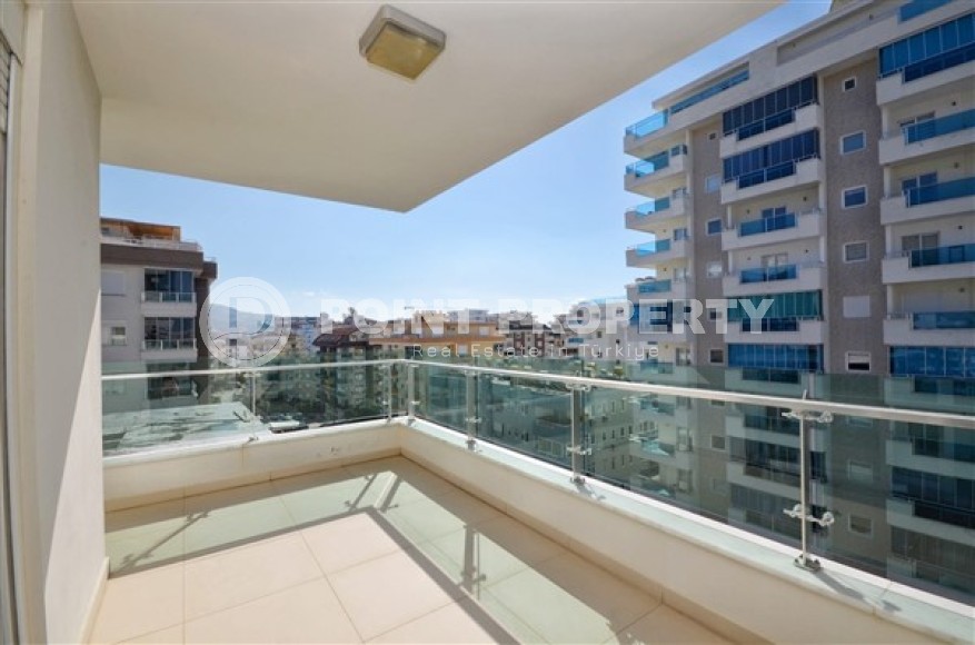 Comfortable apartment with a pleasant, bright interior in the center of the modern area of Alanya - Mahmutlar-id-5139-photo-12