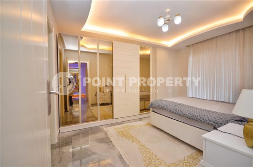 Modern apartment with two bedrooms, near the sea in the area of Alanya - Mahmutlar-id-5140-photo-6