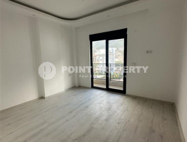 New apartments with different layouts in a modern residential complex in the Upper Oba district-id-5150-photo-3