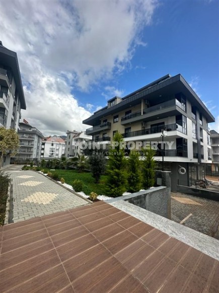 New apartments with different layouts in a modern residential complex in the Upper Oba district-id-5150-photo-19