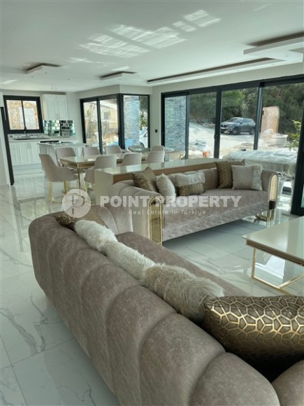 Luxurious three-storey villa with an infinity pool in a prestigious area of Alanya - Kargicak and 600 meters from the sea-id-5152-photo-2