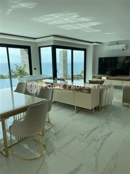 Luxurious three-storey villa with an infinity pool in a prestigious area of Alanya - Kargicak and 600 meters from the sea-id-5152-photo-3