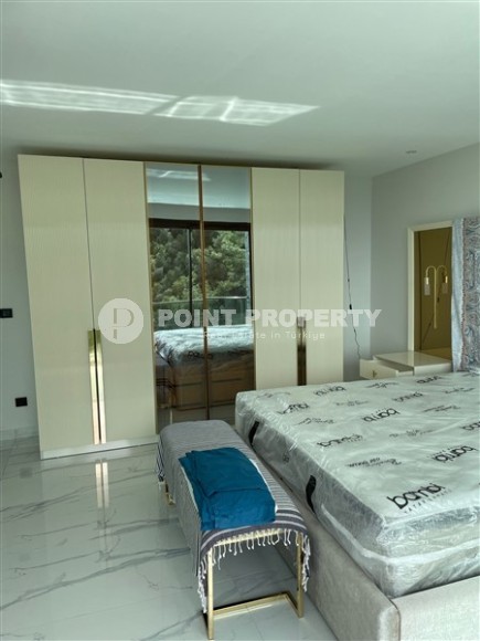 Luxurious three-storey villa with an infinity pool in a prestigious area of Alanya - Kargicak and 600 meters from the sea-id-5152-photo-6