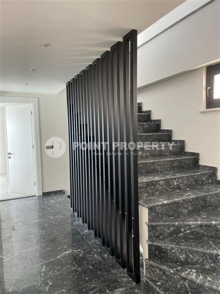 Luxurious three-storey villa with an infinity pool in a prestigious area of Alanya - Kargicak and 600 meters from the sea-id-5152-photo-10