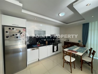 Апартаменты с универсальным светлым интерьером в жилом комплексе с максимально развитой внутренней инфраструктурой-id-5153-фото-4