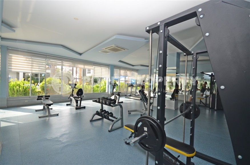 Апартаменты с универсальным светлым интерьером в жилом комплексе с максимально развитой внутренней инфраструктурой-id-5153-фото-11