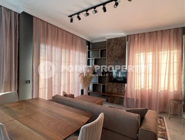 Стильная двухуровневая квартира с дизайнерским ремонтом на 9-м этаже с мансардой в районе Авсаллар-id-5157-фото-2