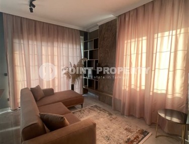 Стильная двухуровневая квартира с дизайнерским ремонтом на 9-м этаже с мансардой в районе Авсаллар-id-5157-фото-3