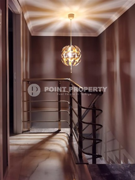 Стильная двухуровневая квартира с дизайнерским ремонтом на 9-м этаже с мансардой в районе Авсаллар-id-5157-фото-8