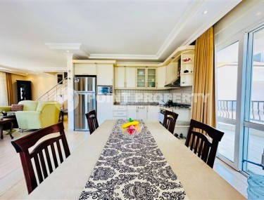 Светлая двухуровневая квартира 4+1, общей площадью 220 м2, на 4-м этаже с мансардой в центре района Оба-id-5163-фото-4