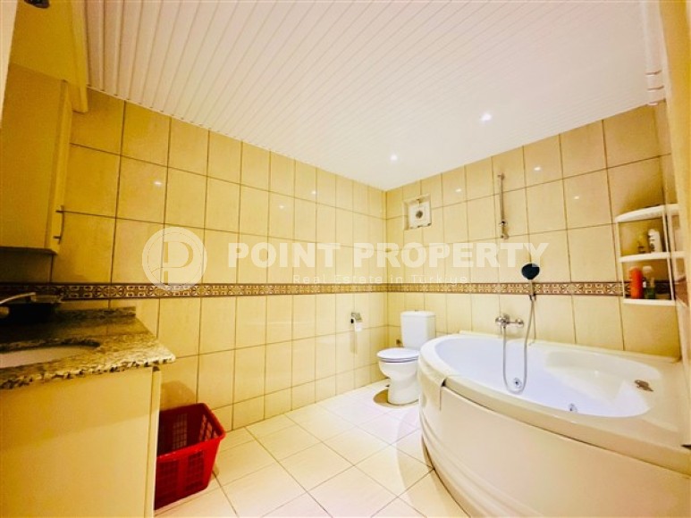 Светлая двухуровневая квартира 4+1, общей площадью 220 м2, на 4-м этаже с мансардой в центре района Оба-id-5163-фото-11