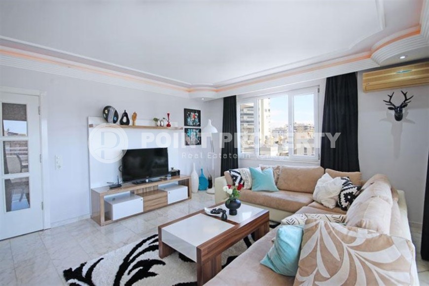 Comfortable apartment with sea views 250 meters from the beach and promenade-id-5168-photo-2