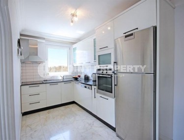 Comfortable apartment with sea views 250 meters from the beach and promenade-id-5168-photo-5