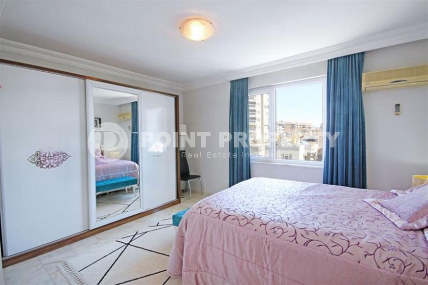 Comfortable apartment with sea views 250 meters from the beach and promenade-id-5168-photo-10