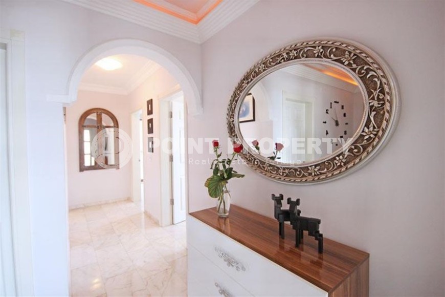 Comfortable apartment with sea views 250 meters from the beach and promenade-id-5168-photo-11