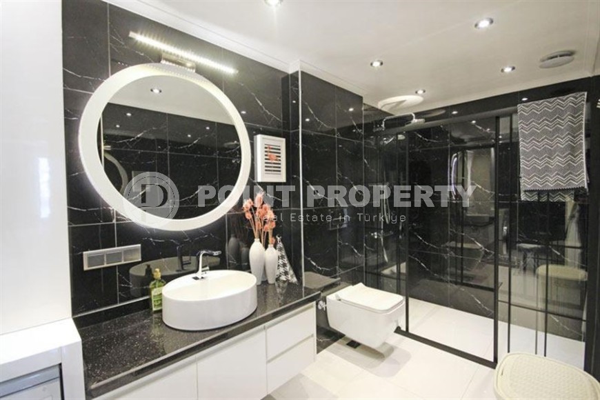 Comfortable apartment with sea views 250 meters from the beach and promenade-id-5168-photo-13