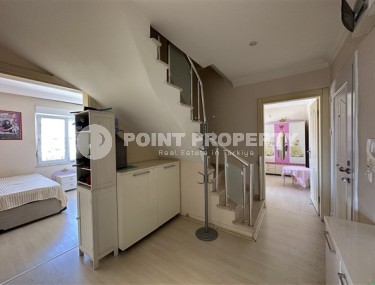 Дуплекс 4+1 с большой открытой террасой на 5-м этаже с мансардой в центре района Оба-id-5170-фото-3