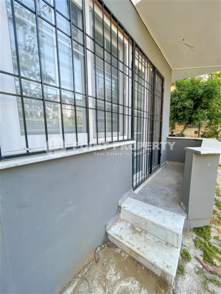 Spacious three-room apartment, 120m² with access to the garden in the center of Alanya, 400m from Cleopatra Beach, Alanya-id-1414-photo-7