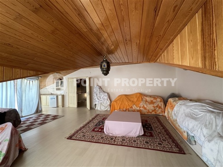 Дуплекс 4+1 с большой открытой террасой на 5-м этаже с мансардой в центре района Оба-id-5170-фото-7