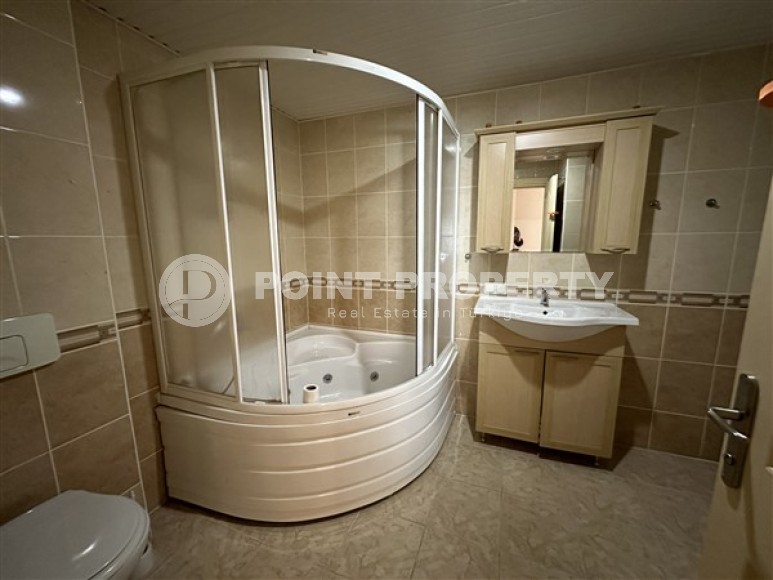 Дуплекс 4+1 с большой открытой террасой на 5-м этаже с мансардой в центре района Оба-id-5170-фото-9