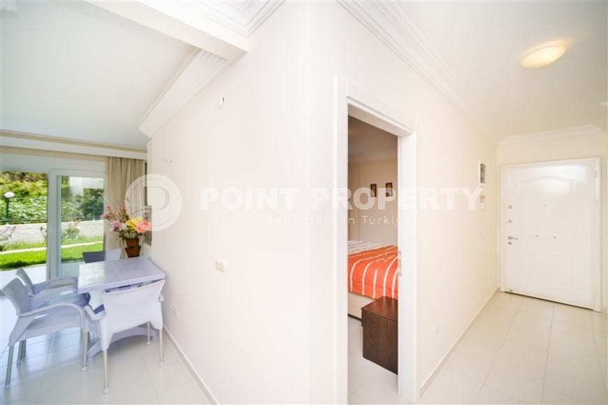 Светлые благоустроенные апартаменты, общей площадью 60 м2, на 1-м этаже с выходом на зеленую лужайку в саду-id-5172-фото-9