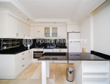 Атмосферная двухуровневая квартира на 4-м этаже с мансардой, с открытой панорамной террасой с видом на Торосские горы-id-5173-фото-5