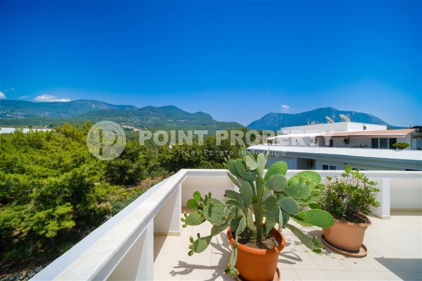 Атмосферная двухуровневая квартира на 4-м этаже с мансардой, с открытой панорамной террасой с видом на Торосские горы-id-5173-фото-23