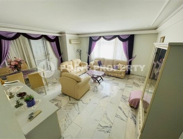 Благоустроенные апартаменты с двумя спальными комнатами и отдельной кухней, в центре города Аланья-id-5177-фото-2