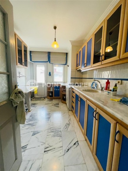 Благоустроенные апартаменты с двумя спальными комнатами и отдельной кухней, в центре города Аланья-id-5177-фото-3