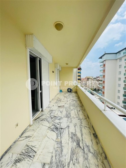 Благоустроенные апартаменты с двумя спальными комнатами и отдельной кухней, в центре города Аланья-id-5177-фото-7