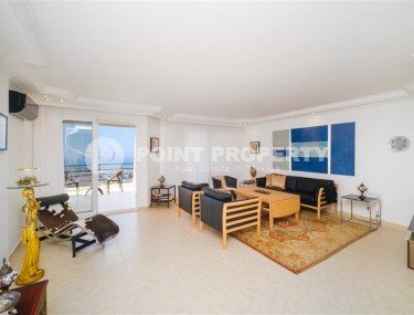 Меблированные двухуровневые апартаменты с тремя спальными комнатами в экологически чистом районе Аланьи - Бекташ-id-5178-фото-3