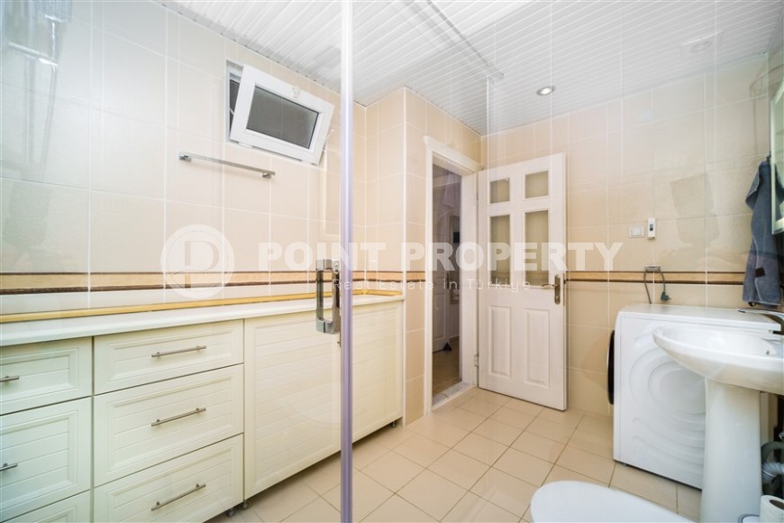 Меблированные двухуровневые апартаменты с тремя спальными комнатами в экологически чистом районе Аланьи - Бекташ-id-5178-фото-13