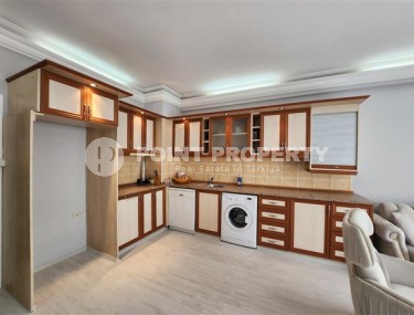 Апартаменты с новым ремонтом, мебелью и бытовой техникой в 650 метрах от моря-id-5181-фото-4