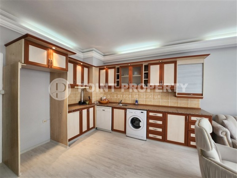 Apartment with new renovation, furniture and household appliances 650 meters from the sea-id-5181-photo-4