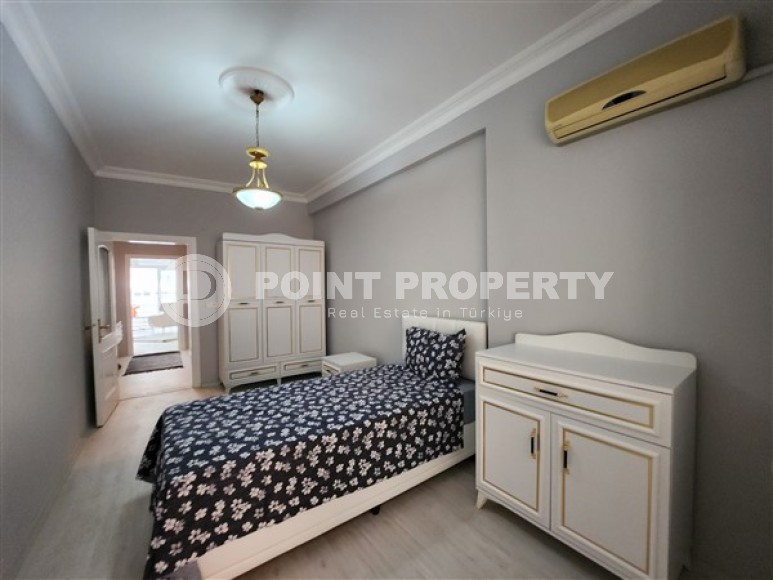 Apartment with new renovation, furniture and household appliances 650 meters from the sea-id-5181-photo-6