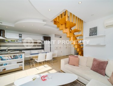 Прекрасная светлая двухуровневая квартира 3+1, общей площадью 140 м2, в самом центре Аланьи-id-5183-фото-2