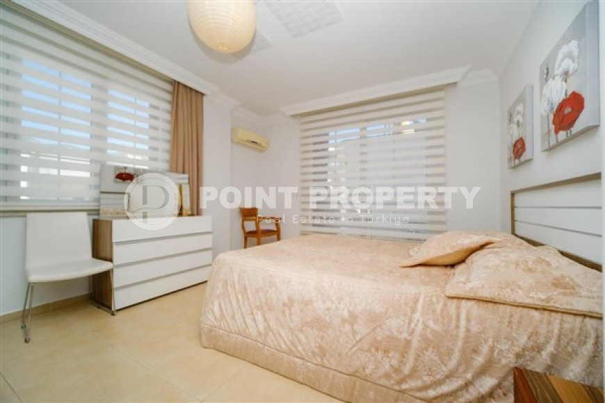 Прекрасная светлая двухуровневая квартира 3+1, общей площадью 140 м2, в самом центре Аланьи-id-5183-фото-5