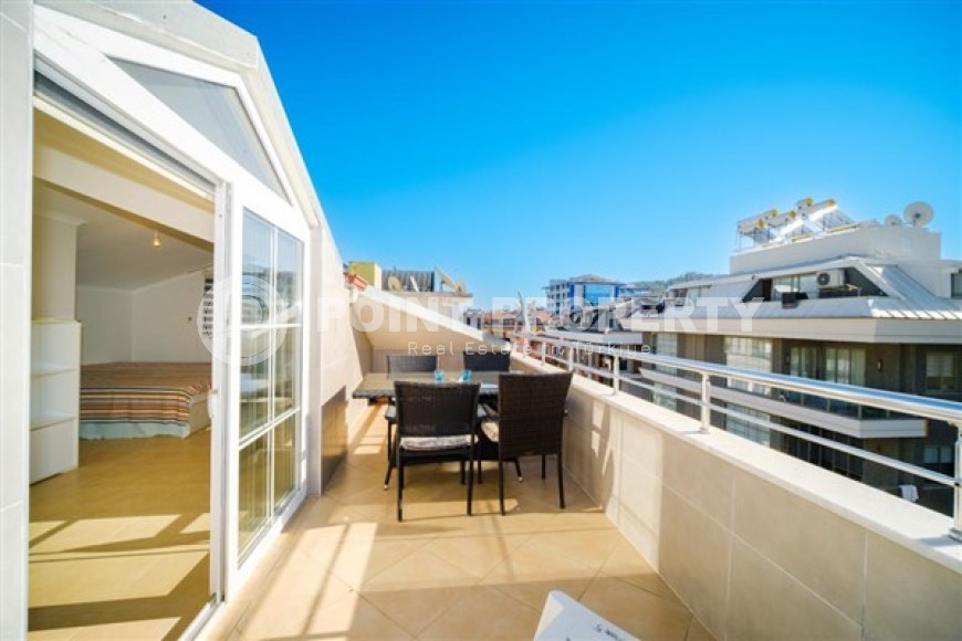 Прекрасная светлая двухуровневая квартира 3+1, общей площадью 140 м2, в самом центре Аланьи-id-5183-фото-15