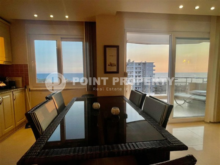 Apartment with a large terrace and incredible sea views. 125 sq.m.-id-1415-photo-6